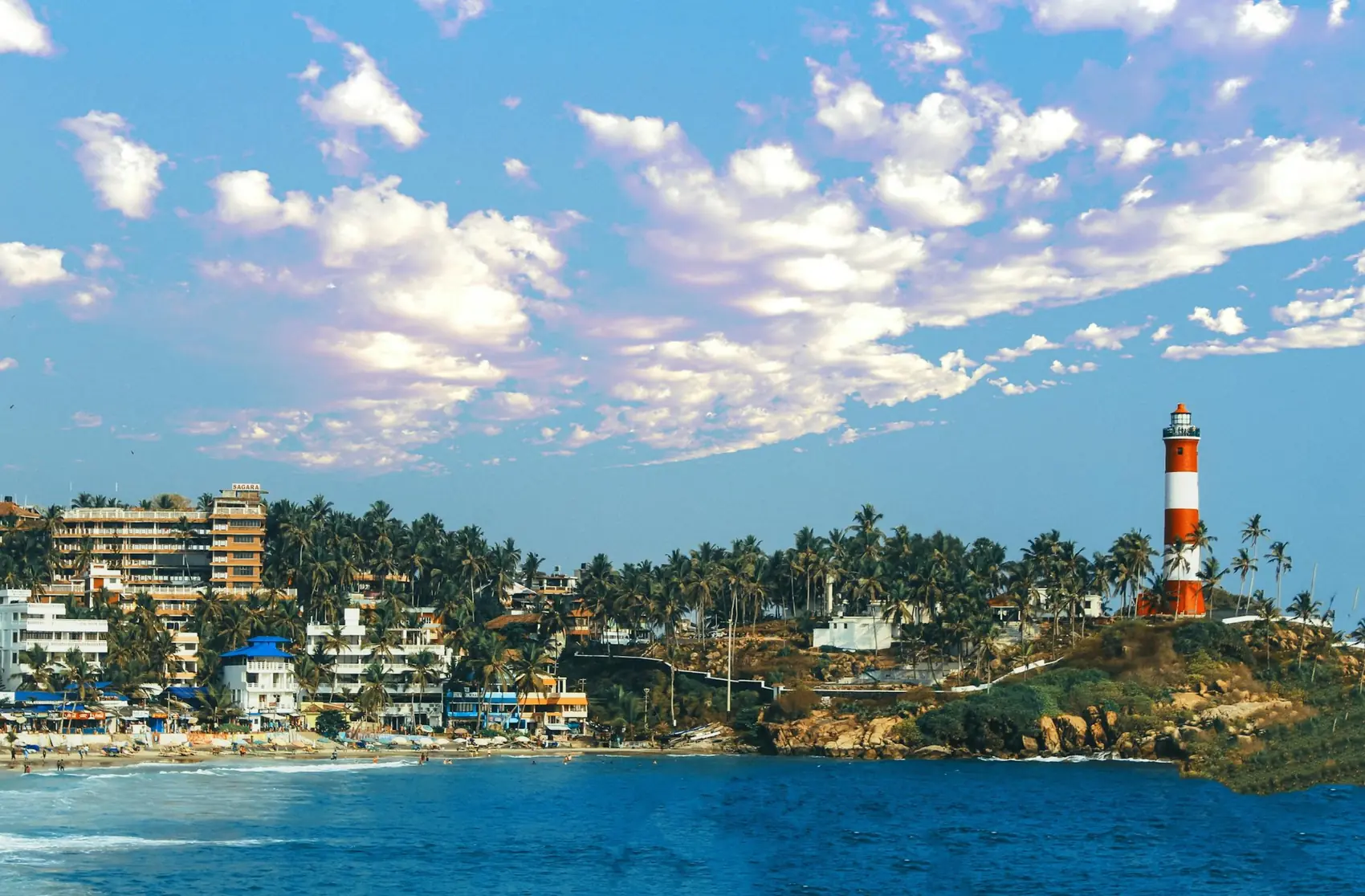 Kovalam lighthouse and beach — Kerala beach tour package